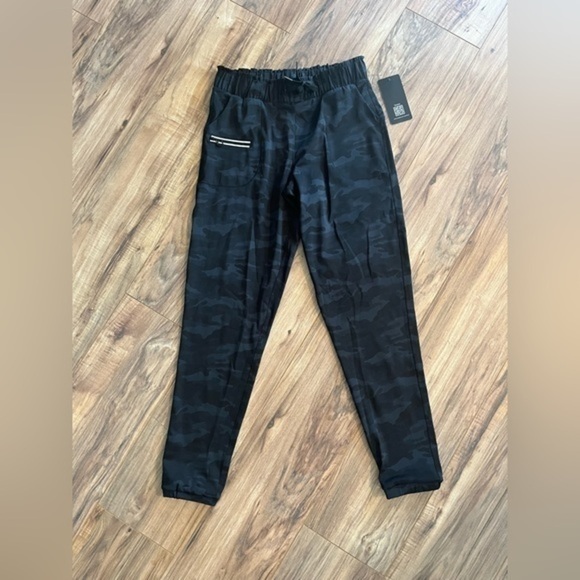 NWT Haowin camo Joggers with Pockets Elastic Waist Workout pants Sz S - Picture 7 of 13